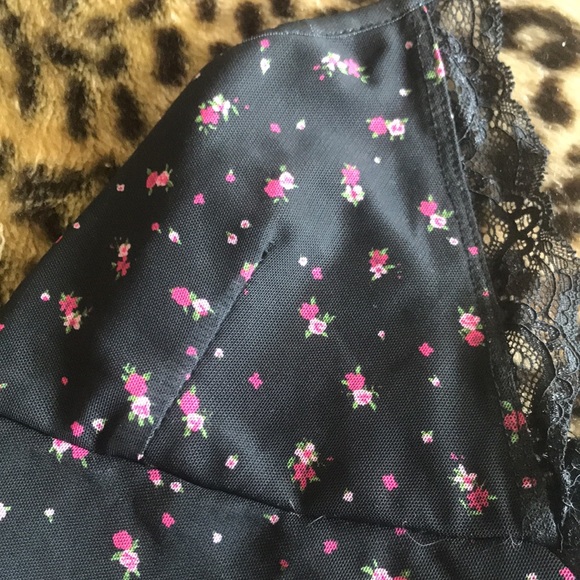 Floral Summer Dress - Picture 4 of 10